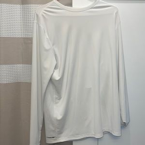 Oakley hydrolix extra large white long sleeve shirt